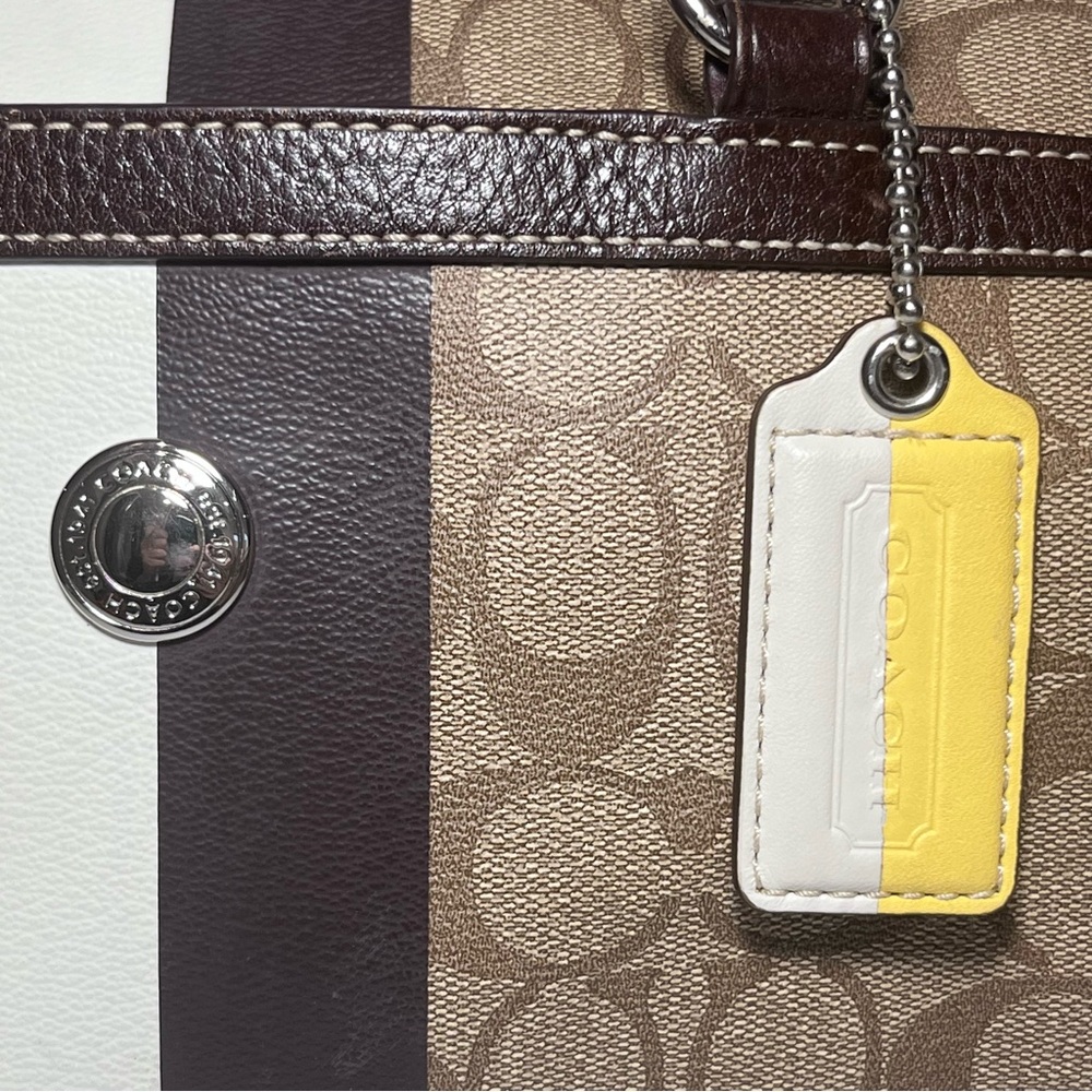 Coach Brown and White Signature Bag - Picture 2 of 13
